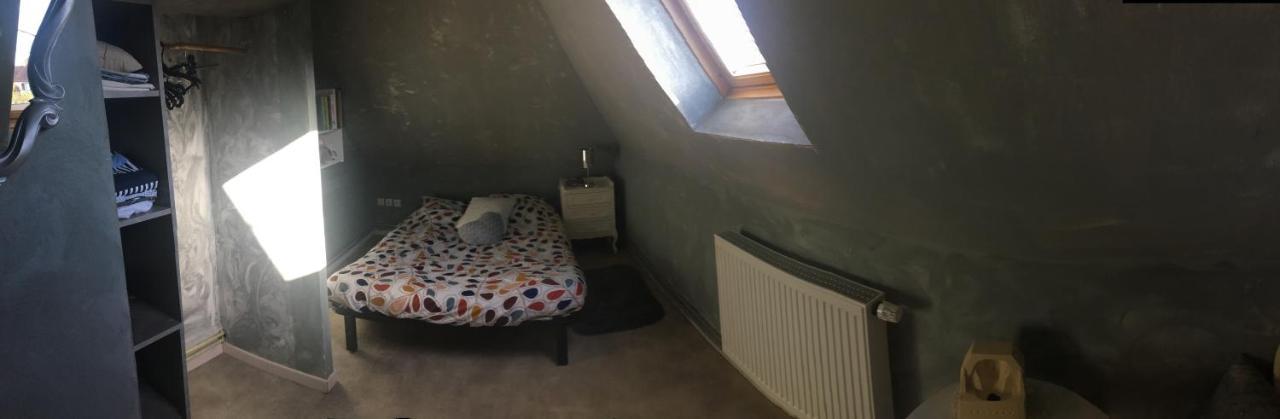 Maison D'Hotes Au Pied Du Chateau Hotell Saverne Exteriör bild